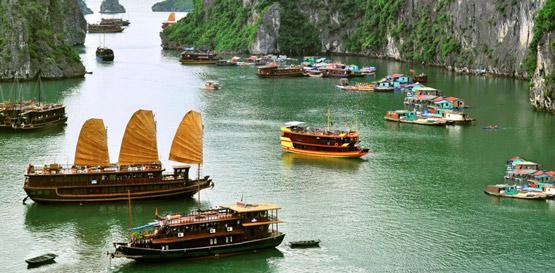 Luxusní plavba zátokami Halong a Lan Ha